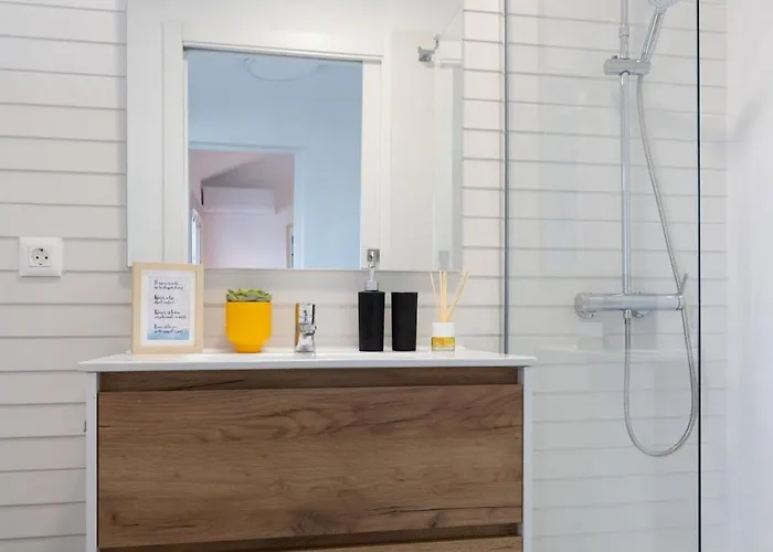 Profithome - Vista Al Mar Atico Checha *